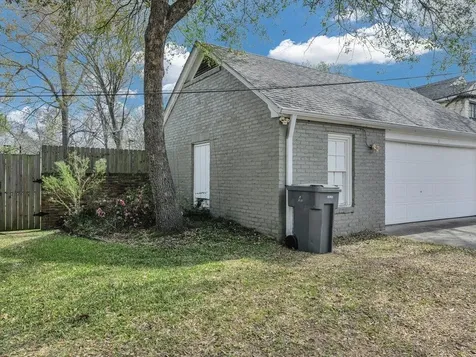 813 W Grove Avenue Lufkin TX 75904