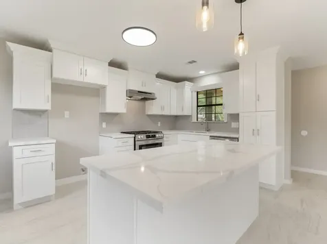 2502 Oak Drive Bay City TX 77414
