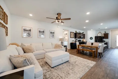 145 Roanwood Drive San Marcos TX 78666