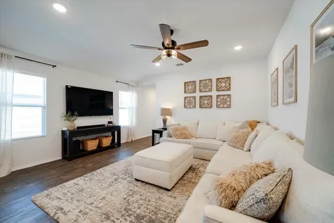 145 Roanwood Drive San Marcos TX 78666