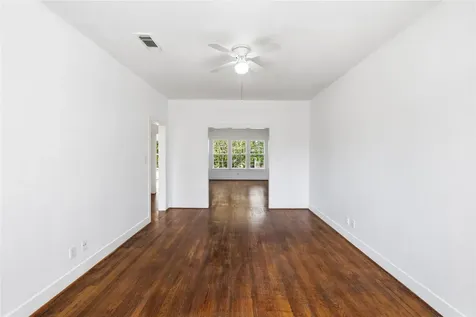 2218 Arbor Street B Houston TX 77004