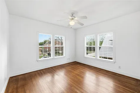 2218 Arbor Street B Houston TX 77004