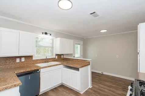 2523 S Broadway Street La Porte TX 77571