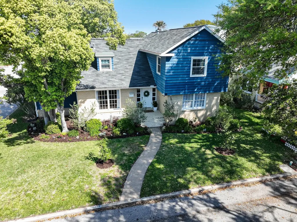 4928 Crockett Boulevard Galveston TX 77551