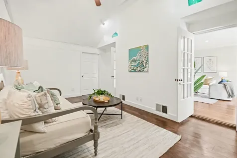 4928 Crockett Boulevard Galveston TX 77551