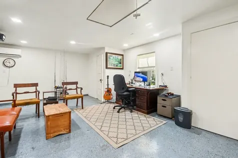 4928 Crockett Boulevard Galveston TX 77551
