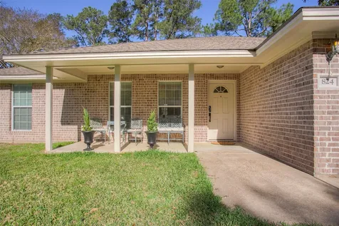 824 Cherry Hills Drive Huntsville TX 77340