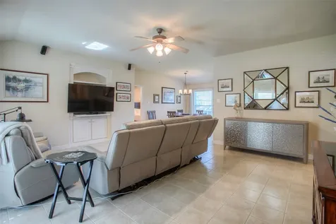 824 Cherry Hills Drive Huntsville TX 77340