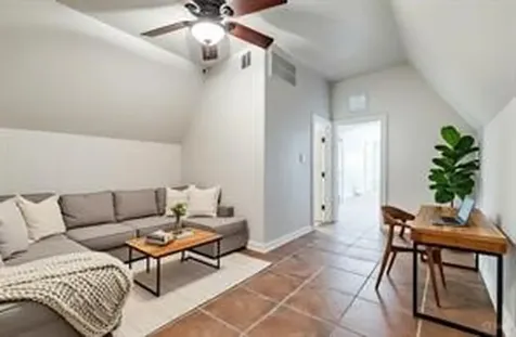 1318 Peden Street D Houston TX 77006