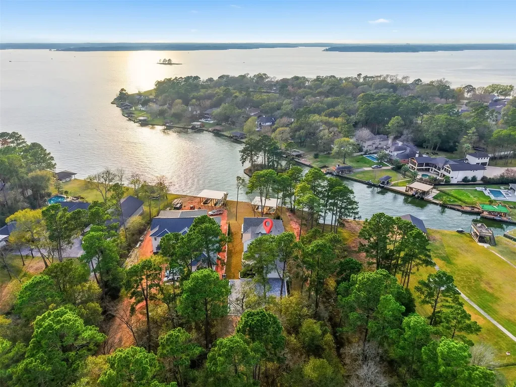 12833 Bruce Road Willis TX 77318