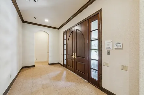 5400 W Bayshore Drive Bacliff TX 77518