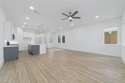 2109 Holman Street Houston TX 77004
