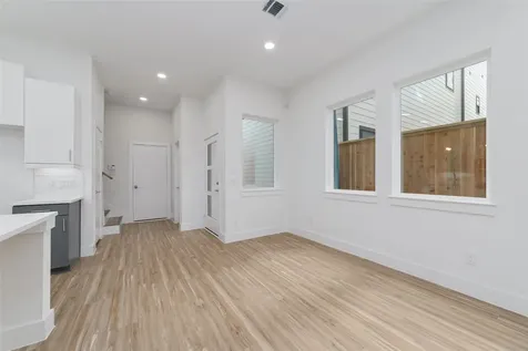 2109 Holman Street Houston TX 77004