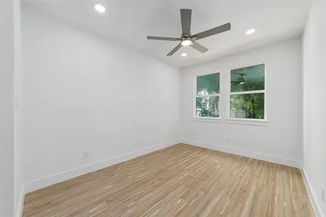 2109 Holman Street Houston TX 77004