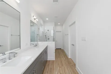2109 Holman Street Houston TX 77004