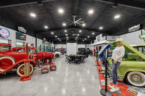 1229 State Highway 36 N Caldwell TX 77836