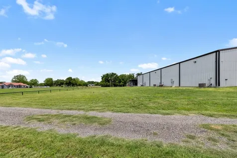 1229 State Highway 36 N Caldwell TX 77836