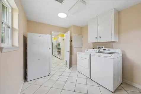 5418 Queensloch Drive Houston TX 77096