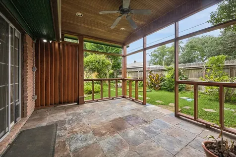 5418 Queensloch Drive Houston TX 77096