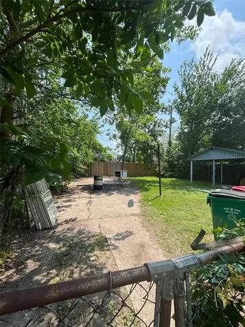 109 Schilling Street Baytown TX 77520