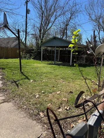 109 Schilling Street Baytown TX 77520