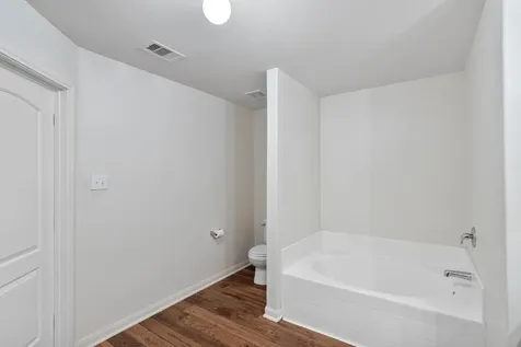 10035 Meadow Mill Forest Lane Houston TX 77044
