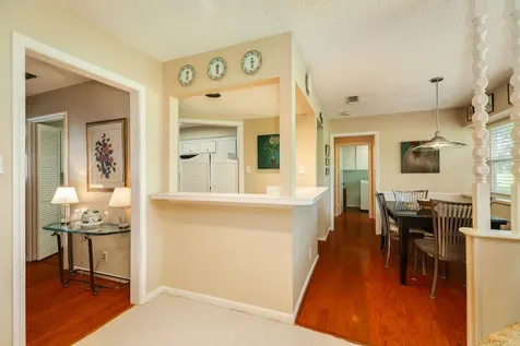 17 Seminole Lane West Columbia TX 77486