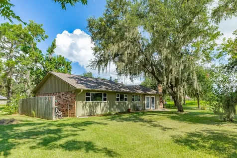 17 Seminole Lane West Columbia TX 77486