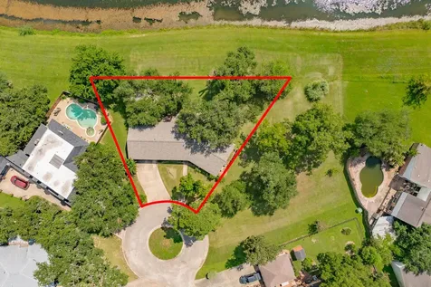 17 Seminole Lane West Columbia TX 77486