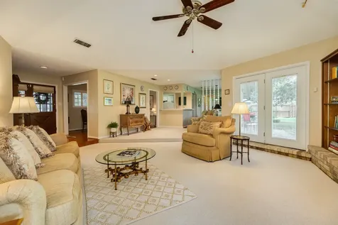 17 Seminole Lane West Columbia TX 77486