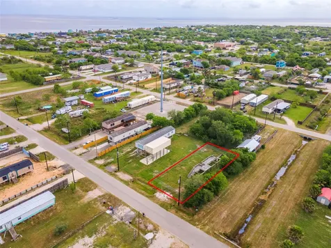 441-443 16th Street San Leon TX 77539