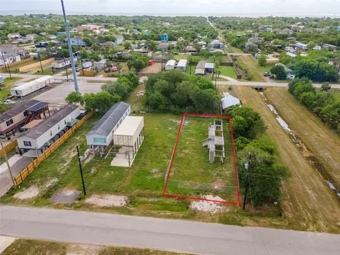 441-443 16th Street San Leon TX 77539