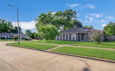 9430 Claridge Drive Houston TX 77031