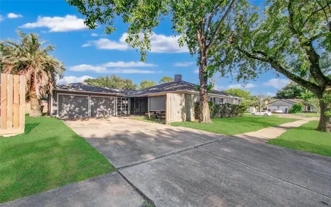 9430 Claridge Drive Houston TX 77031