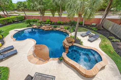 6435 Ivy Falls Missouri City TX 77459
