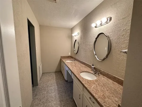 9223 Petersham Drive Houston TX 77031