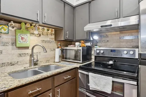 2100 Tanglewilde Street 225 Houston TX 77063