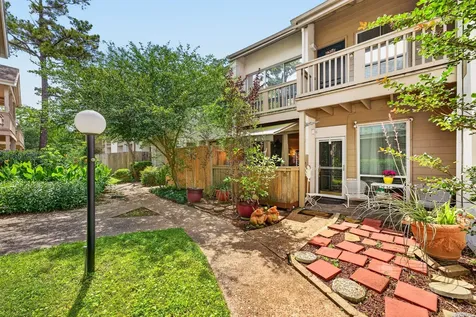 2100 Tanglewilde Street 225 Houston TX 77063