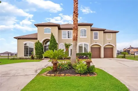 8 Cypress Point Court Manvel TX 77578