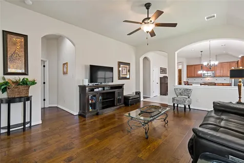 1415 Nacogdoches Valley Drive League City TX 77573