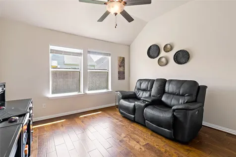 1415 Nacogdoches Valley Drive League City TX 77573