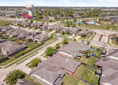 1415 Nacogdoches Valley Drive League City TX 77573