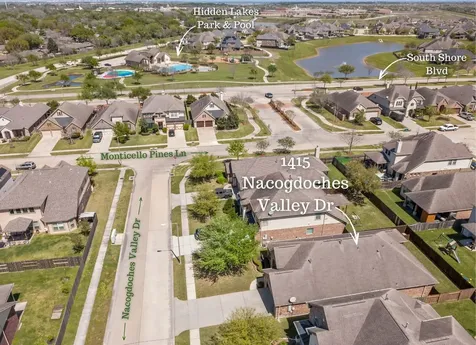 1415 Nacogdoches Valley Drive League City TX 77573