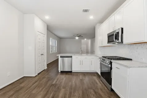8415 Baywatch Circle Baytown TX 77523