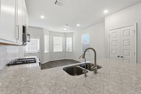 8415 Baywatch Circle Baytown TX 77523