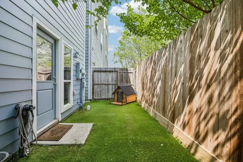 624 E 28th Street Houston TX 77008