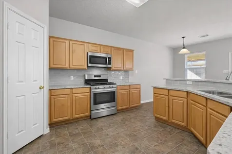 7535 Park Bend Lane Pasadena TX 77505