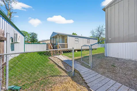 22218 Madison Street Bedias TX 77831