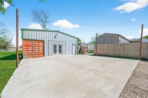 22218 Madison Street Bedias TX 77831