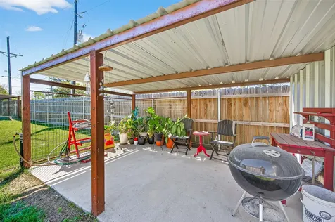 22218 Madison Street Bedias TX 77831